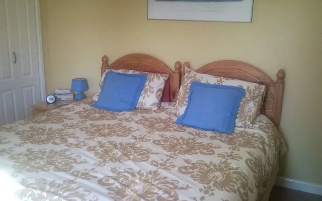 Latchmead Bed & Breakfast