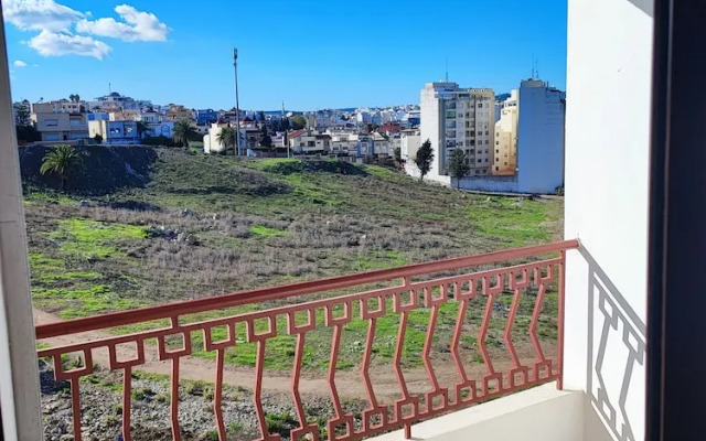 Les Belles Residences E