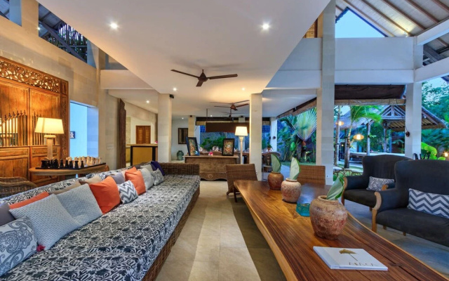 Luxury 5 Bedroom Villa With Private Pool, Bali Villa 2055