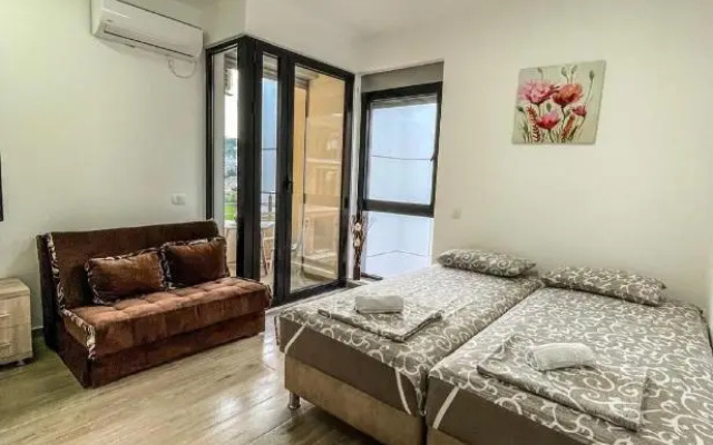 Apartmani E1 & E2