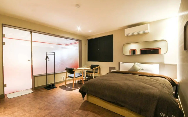 The Hotel 7th