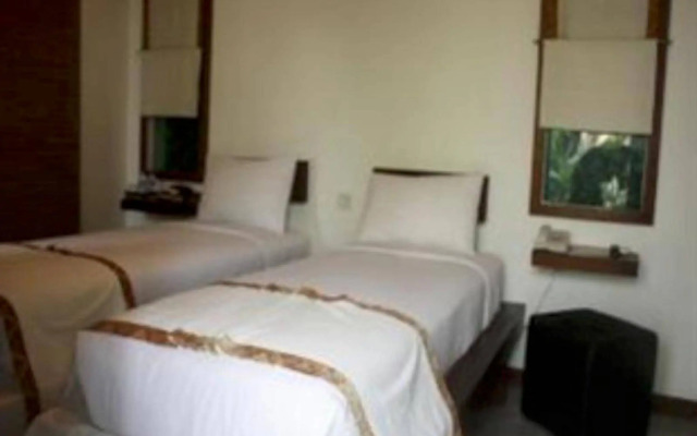 Flores Gallery Hotel