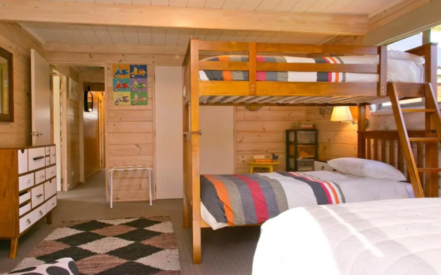 Riverstone House - Turangi Holiday Home