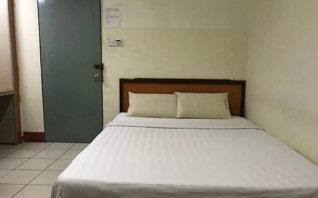 SPOT ON 89818 Ban Hin Hotel