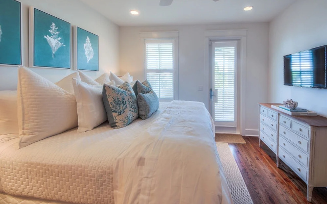 Aqua Breeze by Exclusive 30A