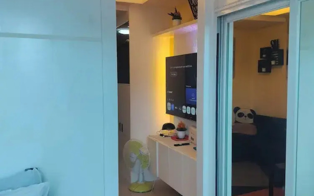 Luxurious Condo in Quezon City With Private Pool