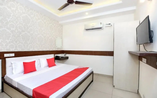 Oyo 18709 Hotel Yatri Niwas