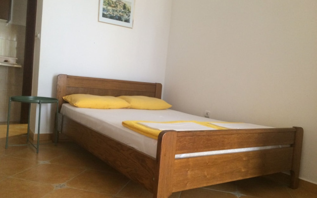 Apartments Aleksić, Bečići
