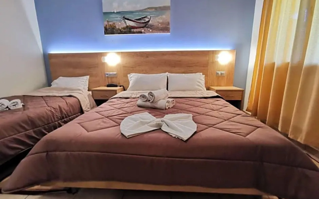 Denis Hotel and Bungalows
