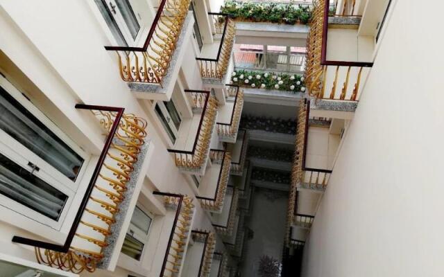 Lenid Hotel Tho Nhuom вид на фасад