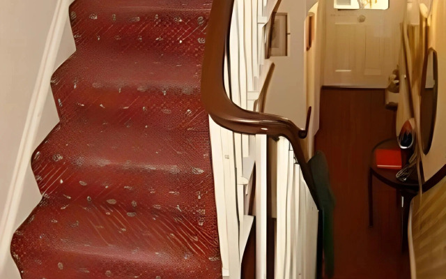 George Guest House