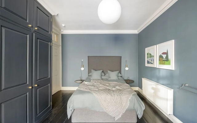 Superior Stays - Rosewell House
