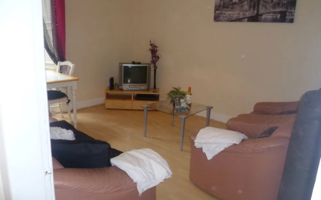Tony Asga - Asga Apartment