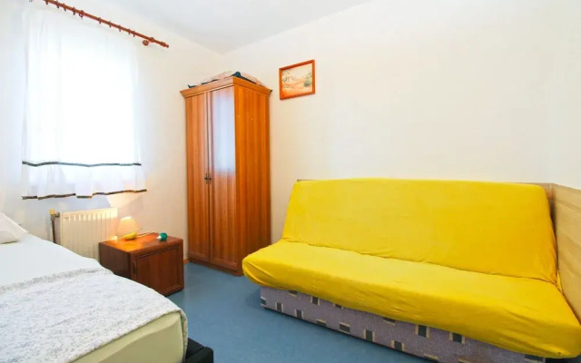 Apartment 517