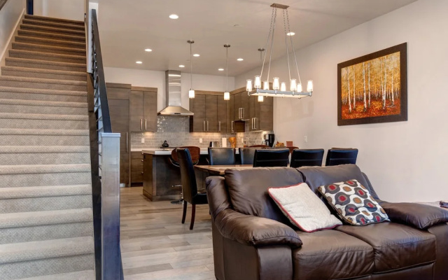 4221 Willow Draw Road Condo Unit 303