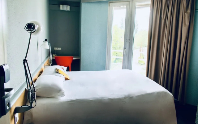 Hôtel ibis Strasbourg Aéroport Le Zénith