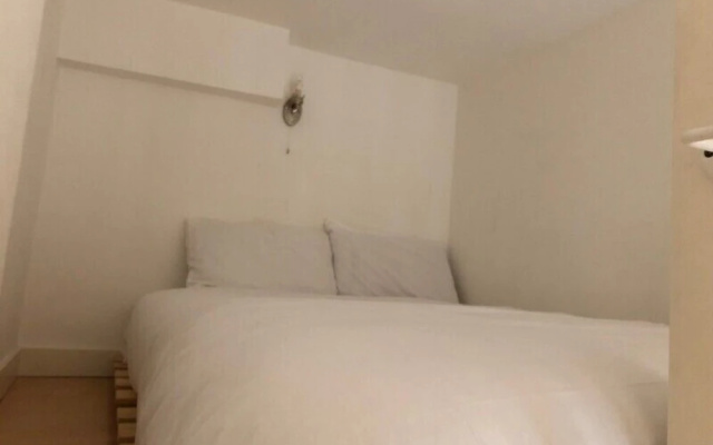 HFS Studio Next To Hydepark L9