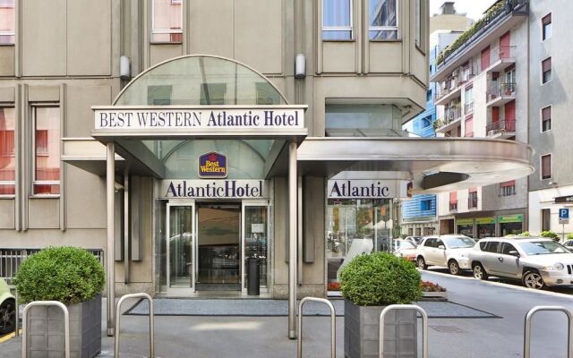 Отель C-Hotels Atlantic Милан вид на фасад
