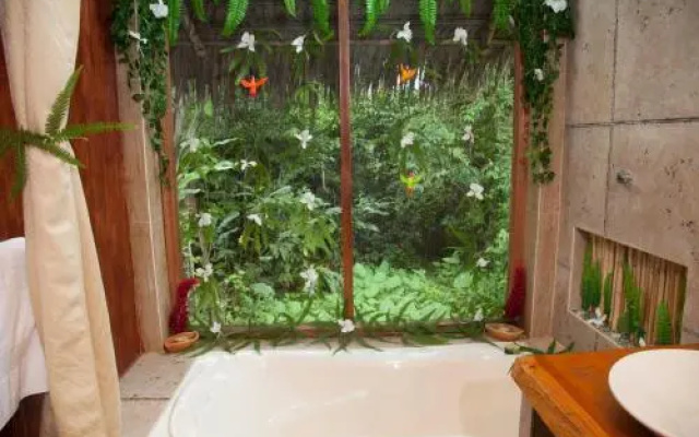 Pacaya Samiria Amazon Lodge