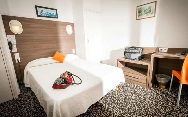Logis Hotel et Restaurant Le Galion Canet Plage
