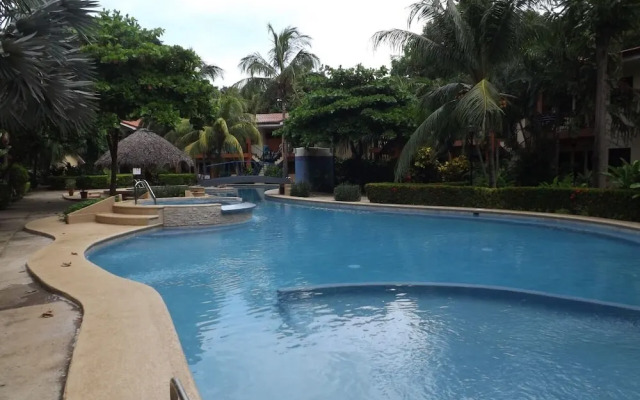 Nice Condo To Vacation In Playas Del Coco  (No Front Desk Need To Contact Property 5 Days In Advance)