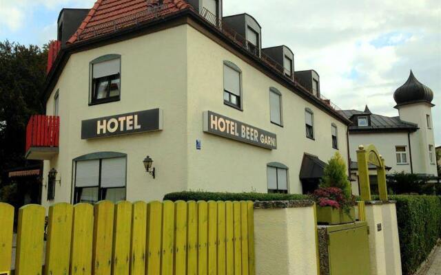 Hotel Beer вид на фасад