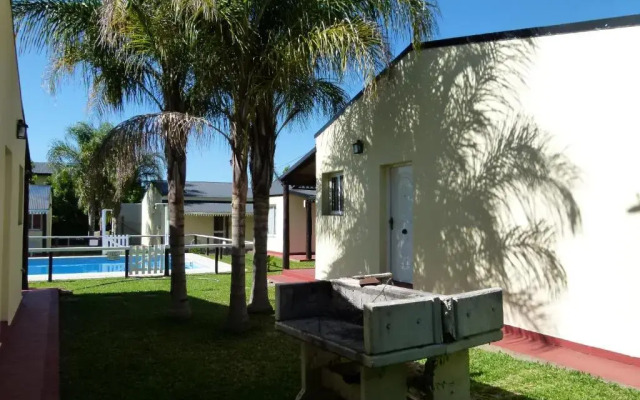Los Palmares Del Urugua-I Bungalows