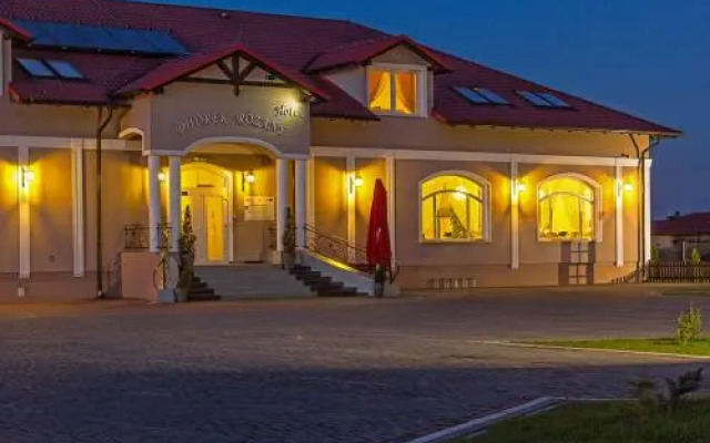 Hotel Dworek Różany