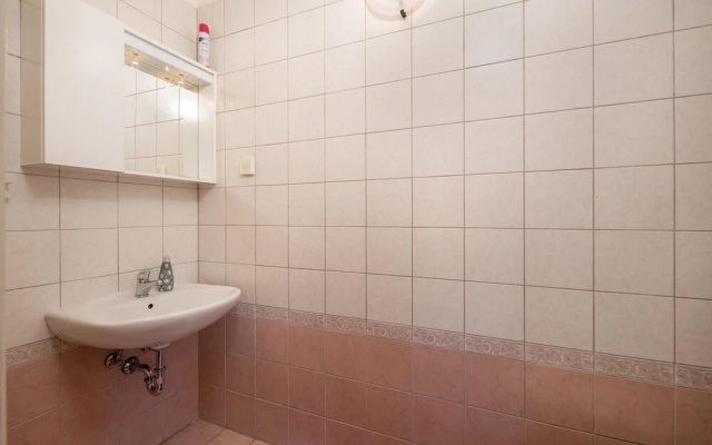 Amazing Home in Punat With Wifi and 3 Bedrooms