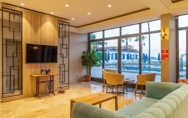 Uras Beach Hotel