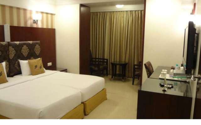 Hotel Suba Palace
