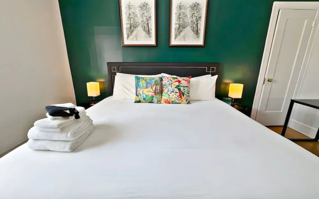 Perfectly Located 1BR - Hinman D2