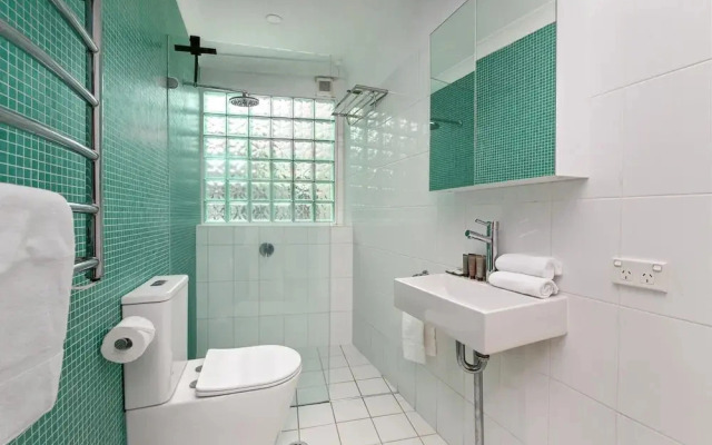 Charming 2-bed Terrace in the Heart of Surry Hills