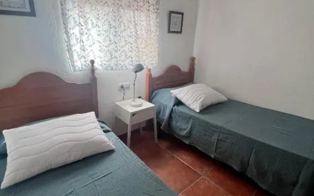 Apartamento Bamboleo con piscina -solo familias y parejas-