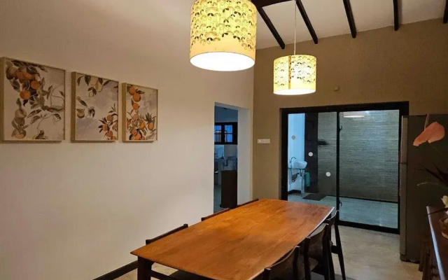 The 6th Milepost Tea Bungalow