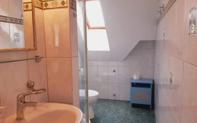 Holiday Villa With a Garden, Close to the Lake