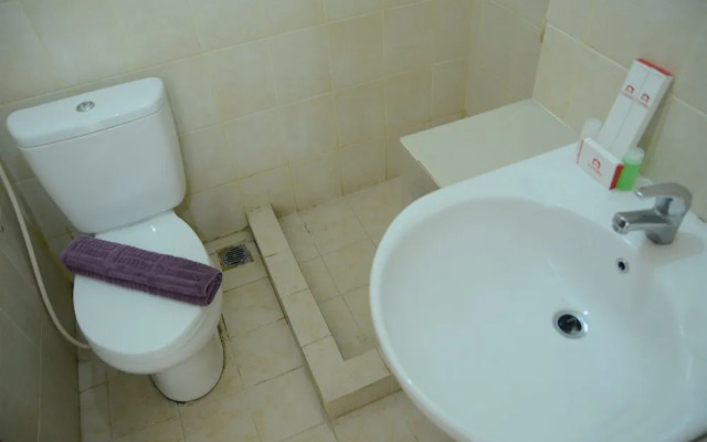 Strategic Studio Maple Park Apartment Near Kemayoran and Sunter