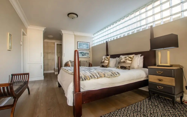 Dutton's Cove Guesthouse