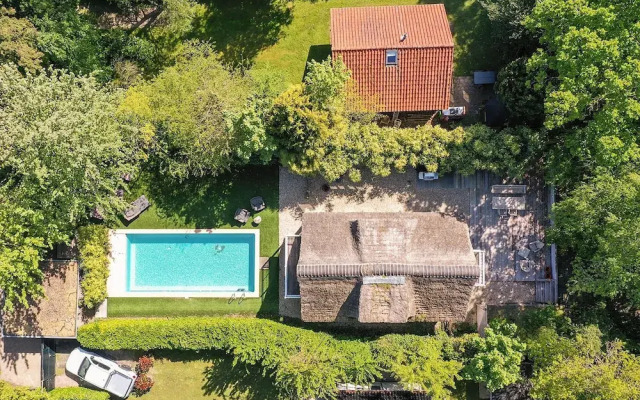 Lovely 4-person Villa With Private Pool