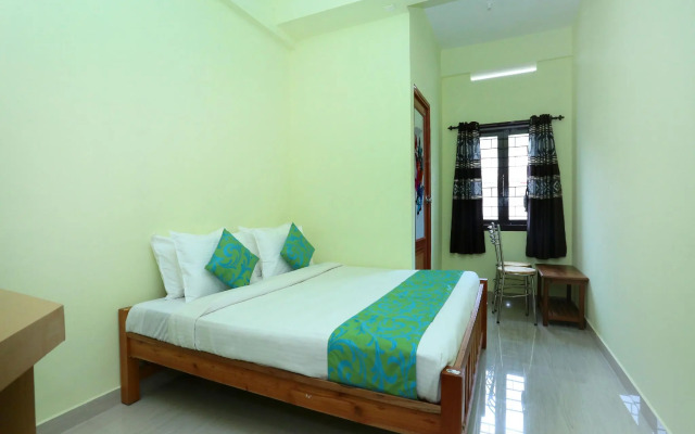 OYO 10840 Hotel Periyar Towers