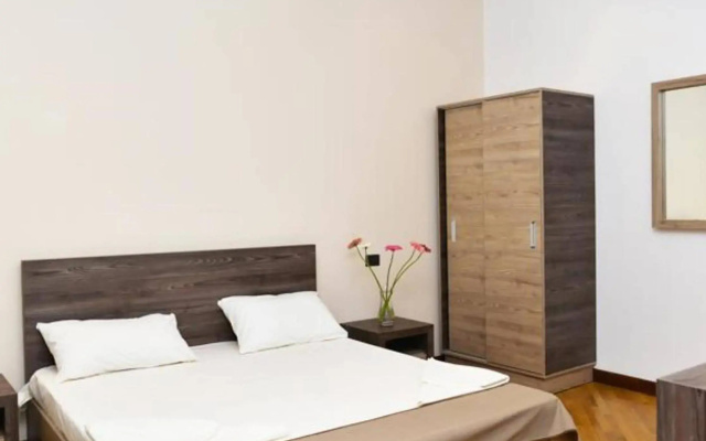 Сити Отель (City Hotel)