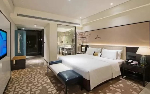 Rainbird International Hotel