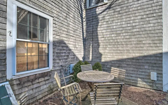 Couples Retreat in Nantucket Walk to Attractions!