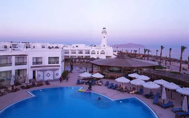 Melia Sinai