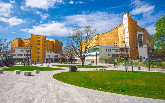 Отель Apartcity-Serviced Apartments Германия, Берлин - 1 отзыв об отеле, цены и фото номеров - забронировать отель Apartcity-Serviced Apartments онлайн вид на фасад