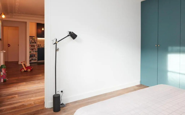 Design apartment in a Hype area near Montmartre