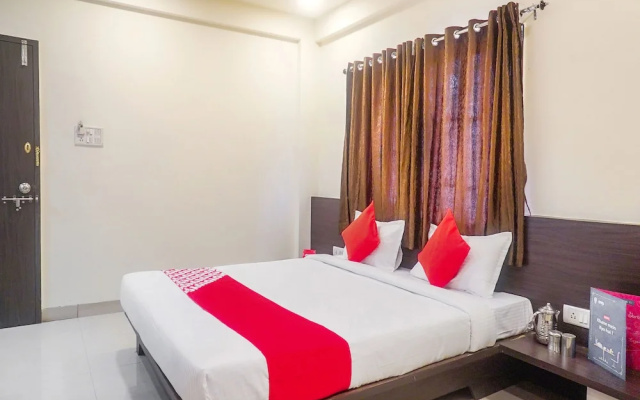 OYO 13583 Hotel Paradise Inn