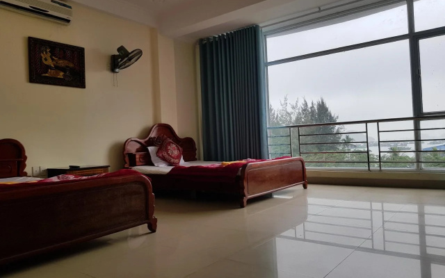 Bay View Hotel