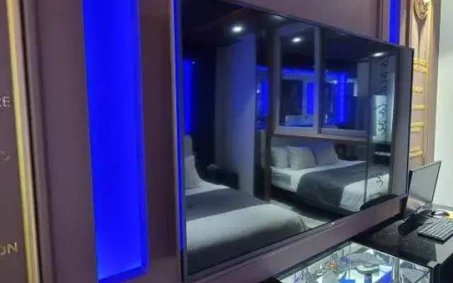 Cheonan Myeongpum Drive-in Self Check-in Hotel J