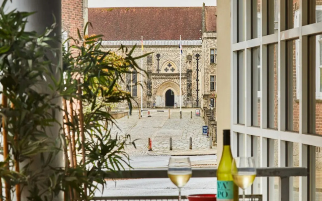 Castle Retreat City Centre Near Train & Parking
